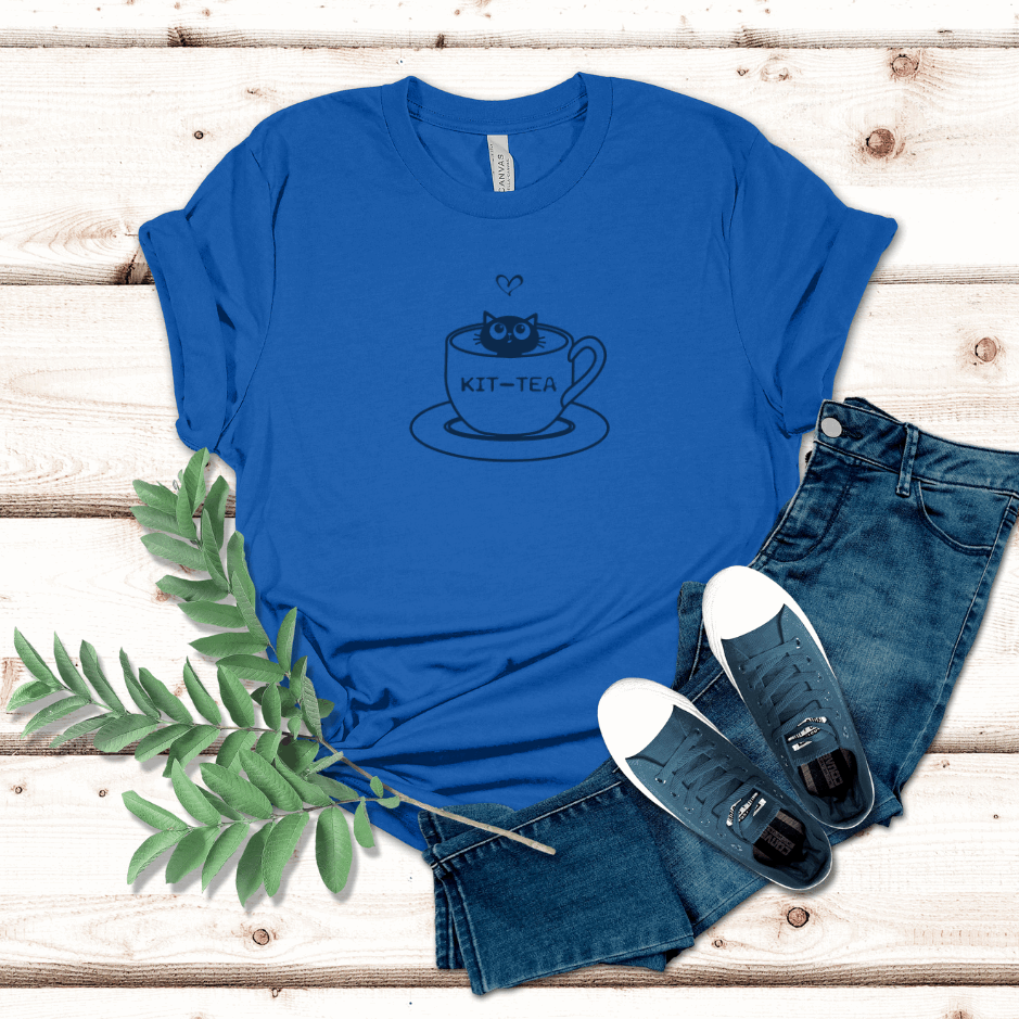 Purrfectly Adorable: Cozy Cat Concoction Graphic Tee – Playful Kitten Design – Ideal Gift for Cat Lovers